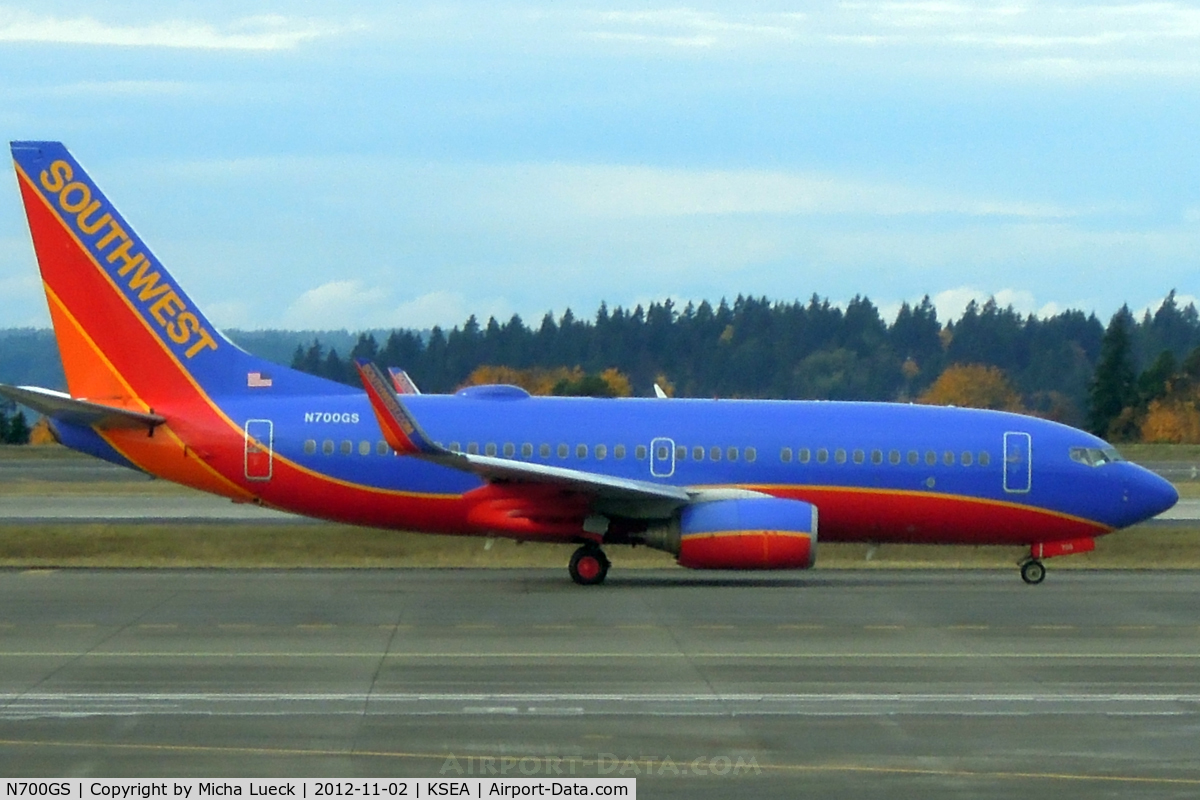 N700GS, 1997 Boeing 737-7H4 C/N 27835, At Seattle