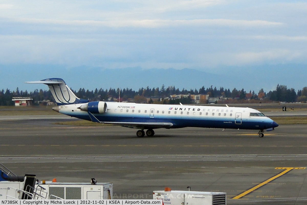 N738SK, 2005 Bombardier CRJ-700 (CL-600-2C10) Regional Jet C/N 10195, At Seattle