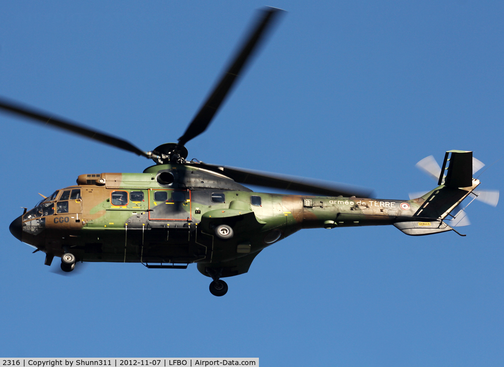2316, Aérospatiale AS-532UL Cougar C/N 2316, Passing over rwy 32R for an exercice...