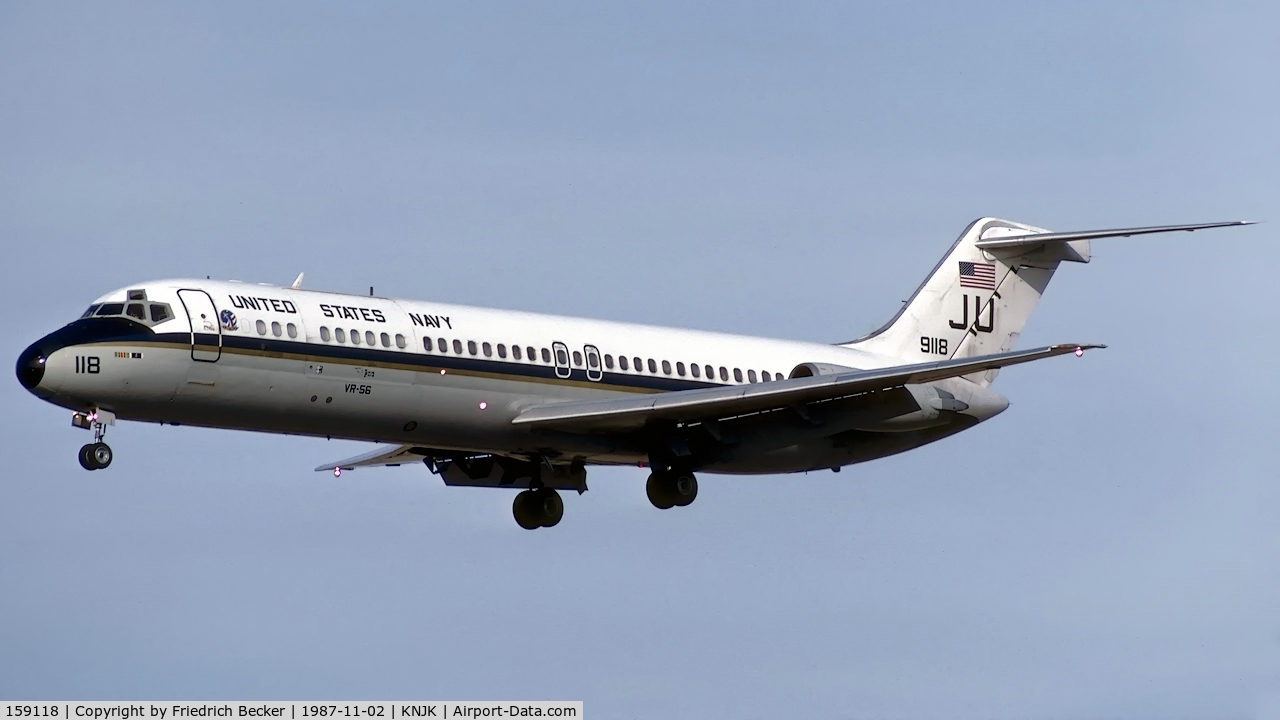 159118, 1973 McDonnell Douglas C-9B Skytrain II C/N 47585, on final at NAF El Centro