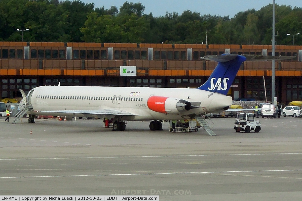 LN-RML, 1991 McDonnell Douglas MD-82 (DC-9-82) C/N 53002, At Tegel