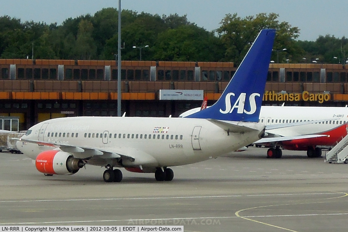 LN-RRR, 1999 Boeing 737-683 C/N 28309, At Tegel