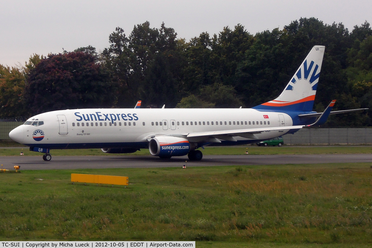 TC-SUI, 2003 Boeing 737-8CX C/N 32367, At Tegel