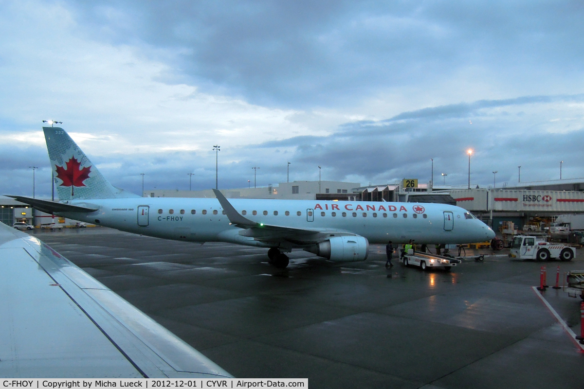 C-FHOY, 2007 Embraer 190AR (ERJ-190-100IGW) C/N 19000105, At Vancouver