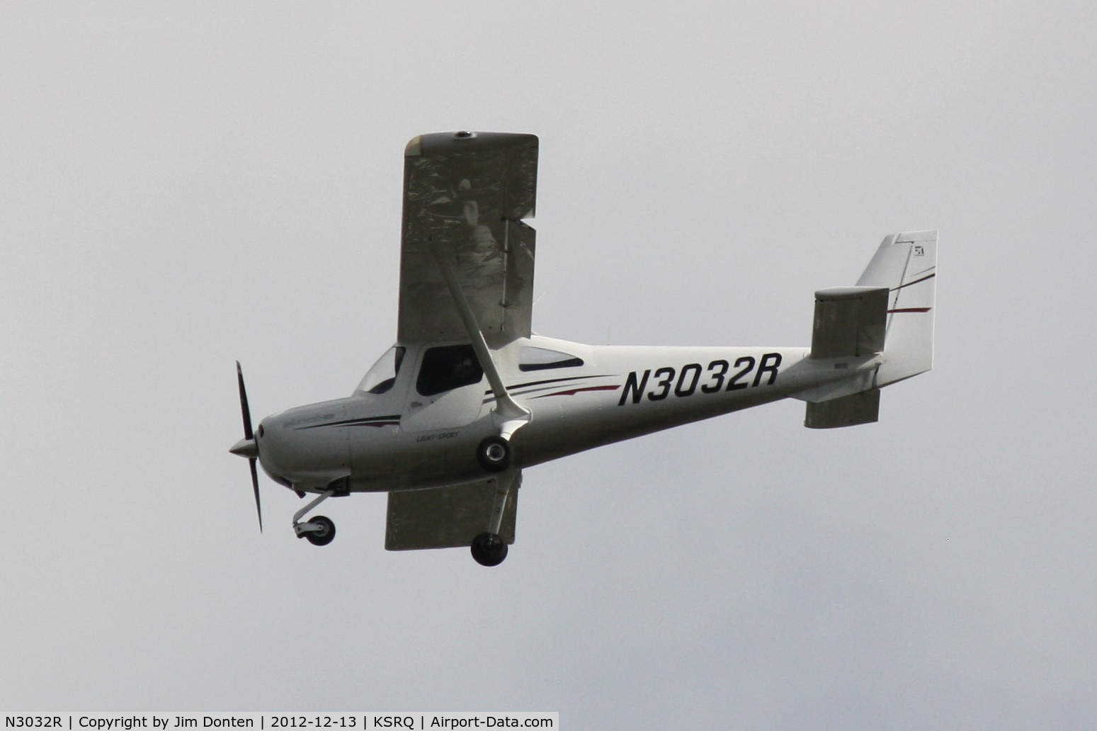 N3032R, Cessna 162 Skycatcher C/N 16200105, Cessna Skycatcher (N3032R) arrives at Sarasota-Bradenton International Airport