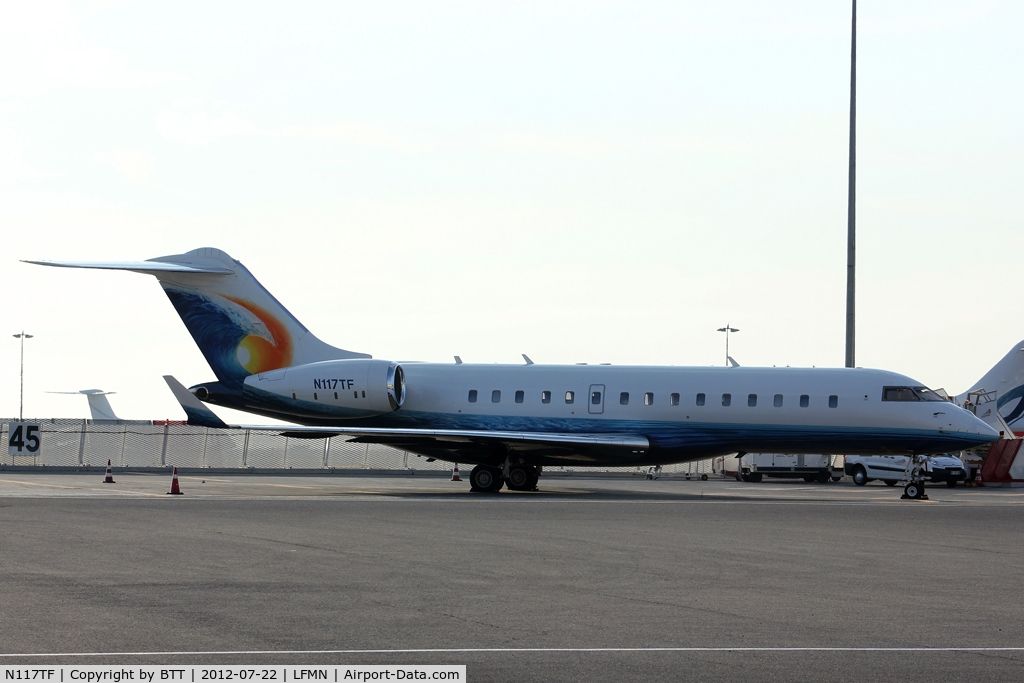 N117TF, 2005 Bombardier BD-700-1A10 Global Express C/N 9175, Parked
