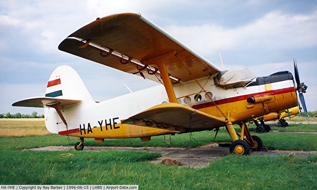 HA-YHE, 1979 Antonov An-2PF C/N 1G187-37, Antonov An-2PF [1G187-37] (Air Service Hungary) Buadors~HA 15/06/1996