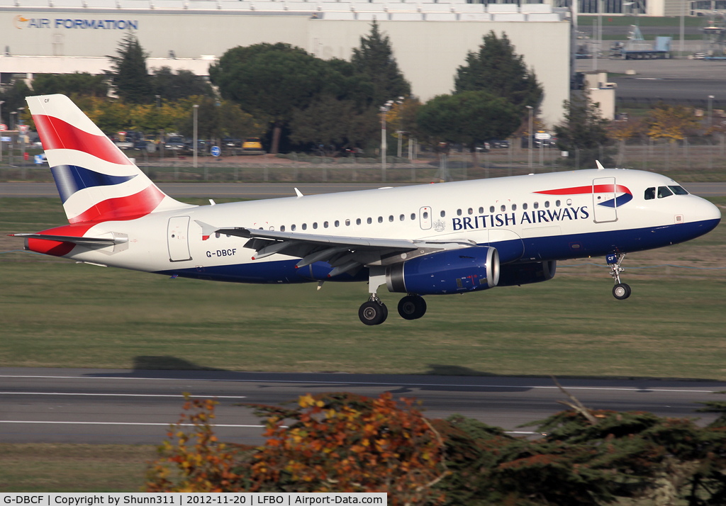 G-DBCF, 2005 Airbus A319-131 C/N 2466, Landing rwy 14R