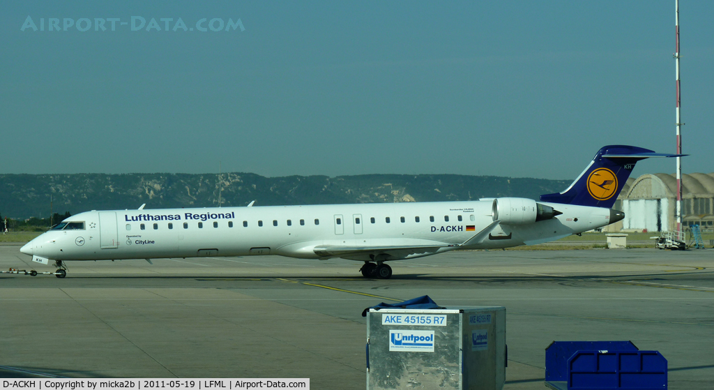 D-ACKH, 2006 Bombardier CRJ-900LR (CL-600-2D24) C/N 15085, Taxiing