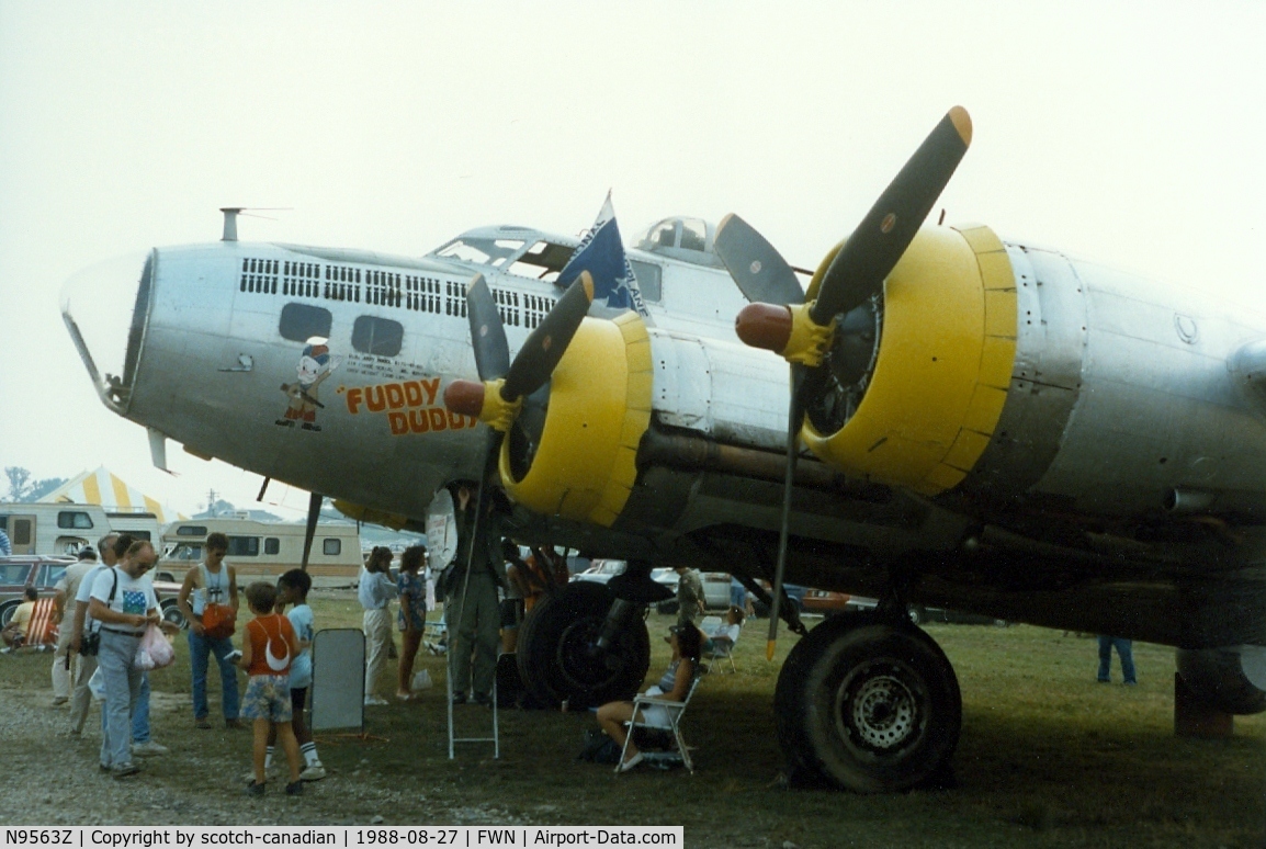 N9563Z, 1944 Boeing B-17G Flying Fortress C/N 32204, 1944 Boeing B-17G, N9563Z (Fuddy Duddy), at the 1988 Sussex New Jersey Air Show, Sussex, NJ