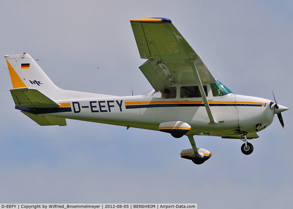 D-EEFY, 1984 Reims F172P C/N F17202229, On short Final to Bensheim Airfield.