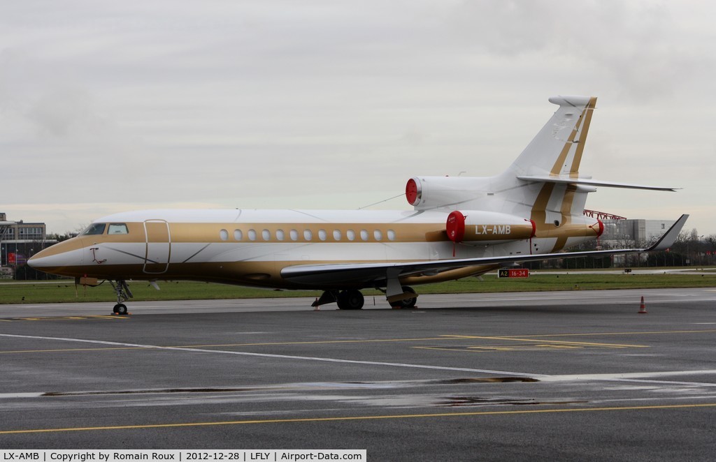 LX-AMB, 2011 Dassault Falcon 7X C/N 118, Parked