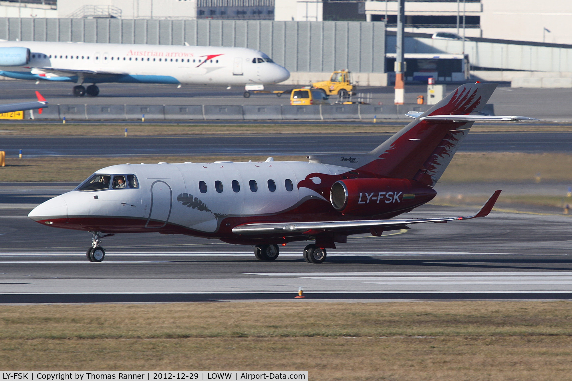 LY-FSK, 2008 Hawker Beechcraft 900XP C/N HA-0060, Aurela Hawker 900XP