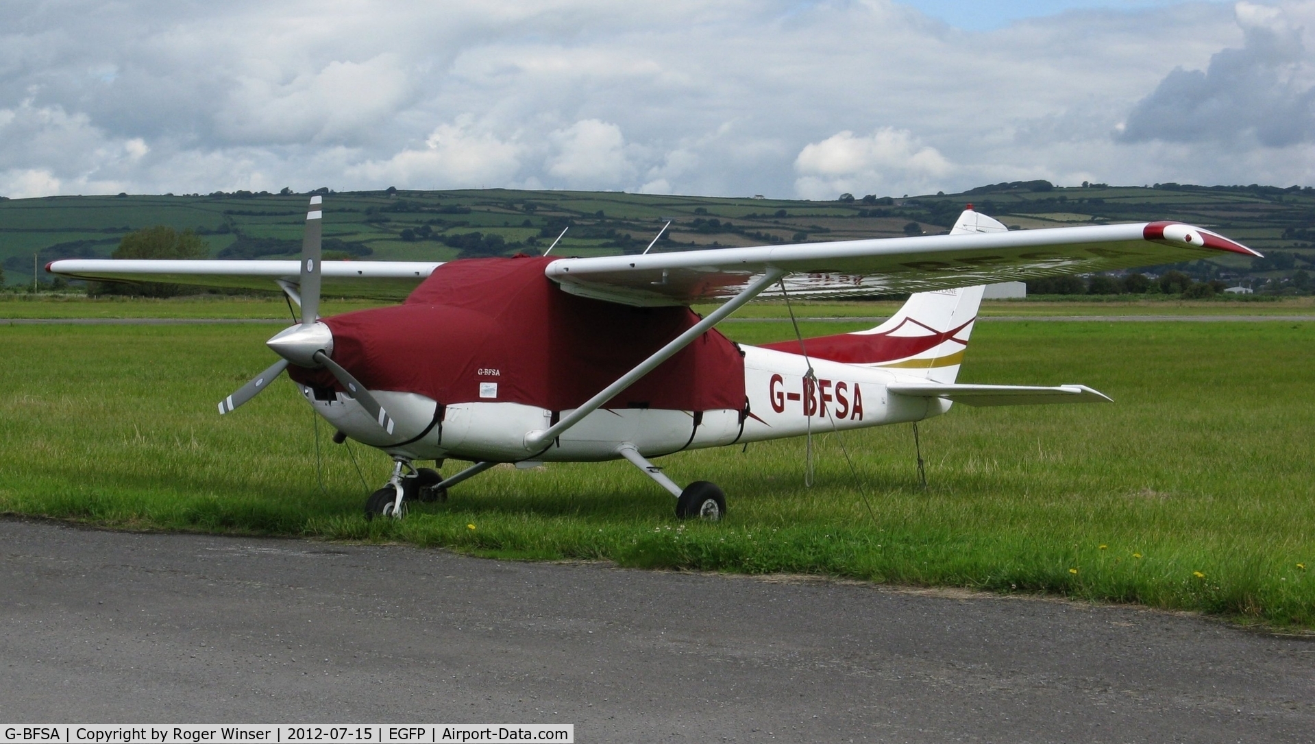G-BFSA, 1978 Reims F182Q C/N 0074, Resident Reims/Cessna Skylane.
