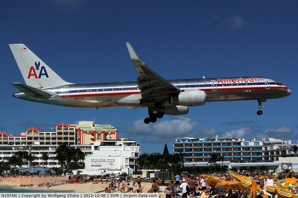 N197AN, 2001 Boeing 757-223 C/N 32391/988, visitor