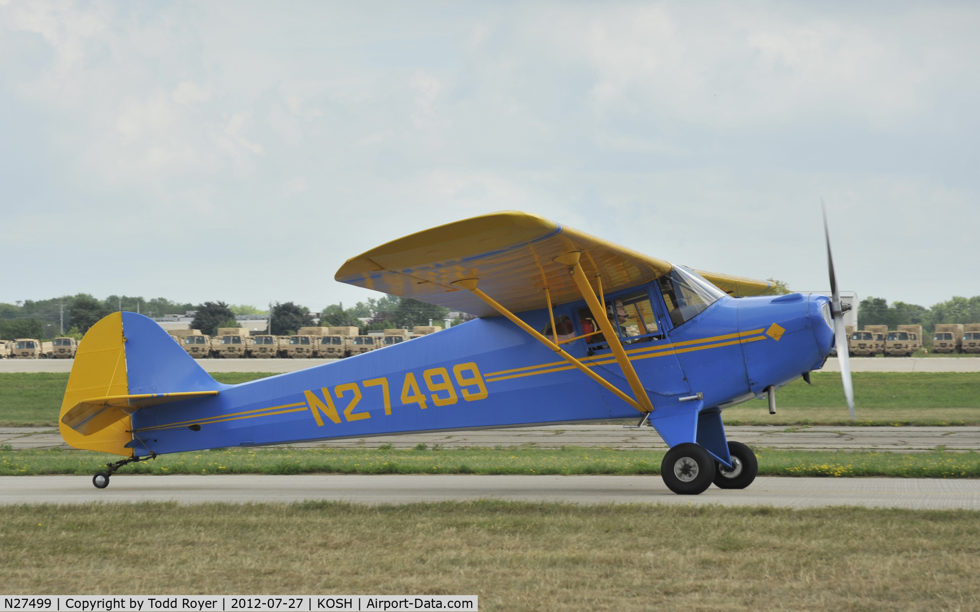 N27499, 1940 Taylorcraft BL-65 (L-2F) C/N 2141, Airventure 2012