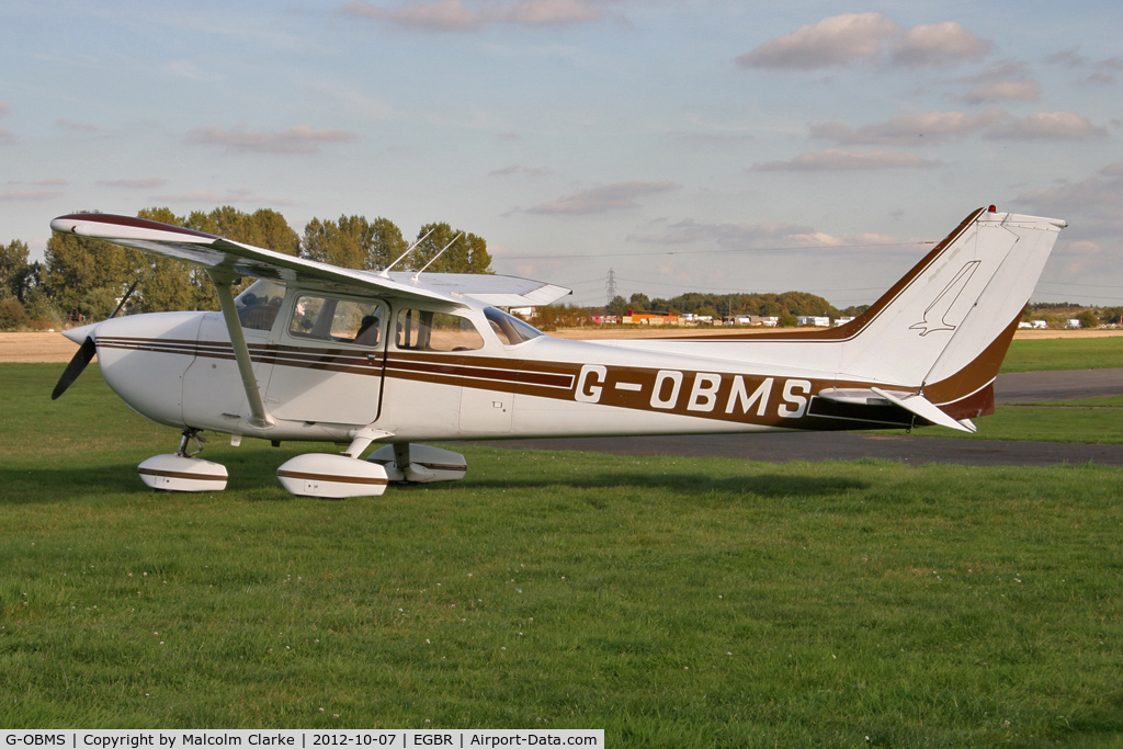 G-OBMS, 1977 Reims F172N Skyhawk C/N 1584, Reims F172N, Hibernation Fly-In, The Real Aeroplane Club, Breighton Airfield, October 2012.