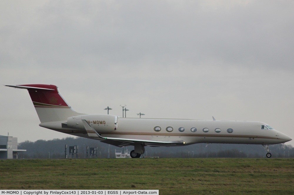 M-MOMO, 2010 Gulfstream Aerospace GV-SP (G550) C/N 5292, At STN