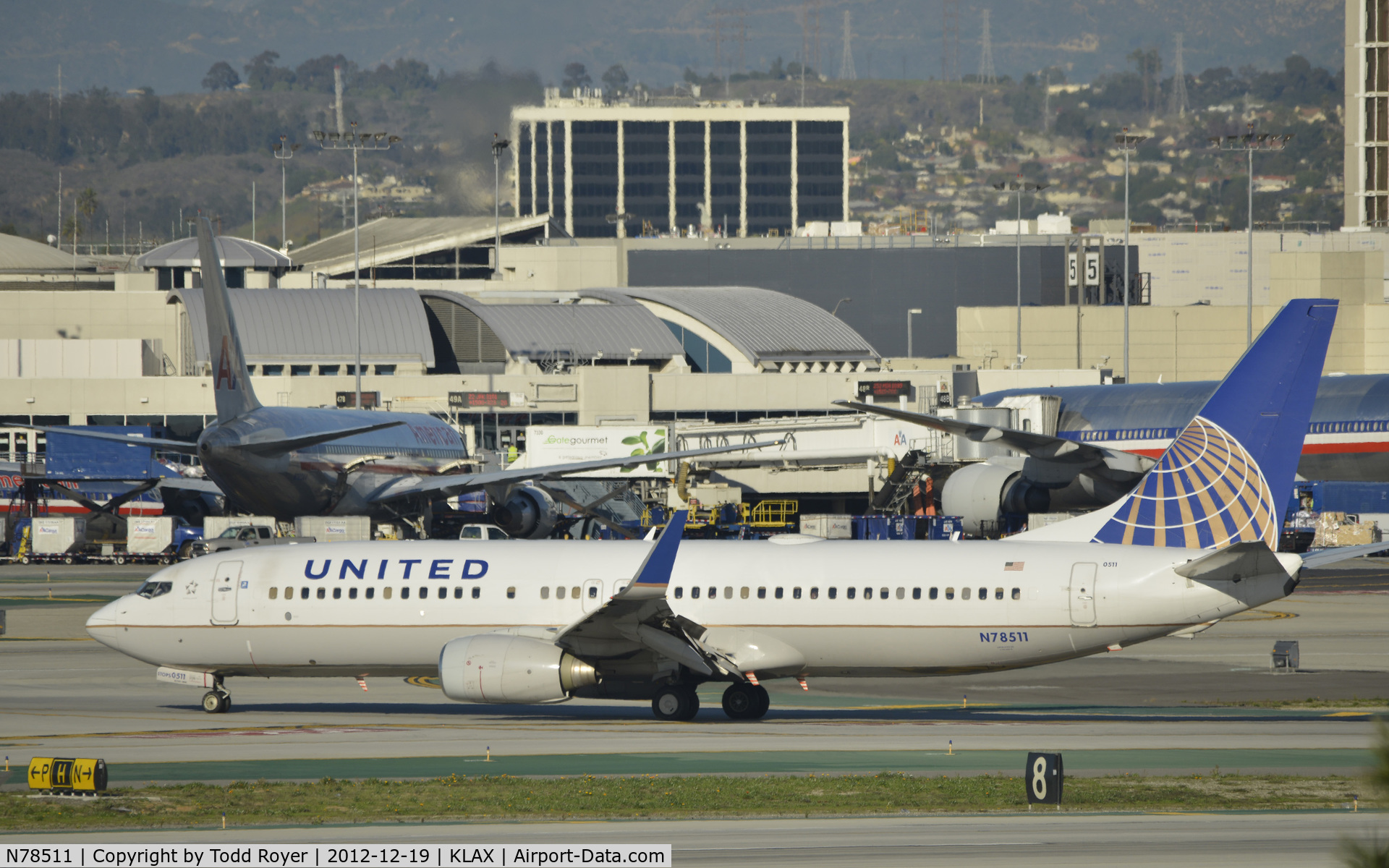 N78511, 2008 Boeing 737-824 C/N 33459, Arrived at LAX on 25L