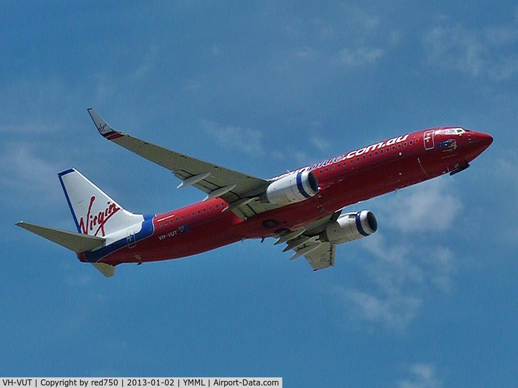 VH-VUT, 2009 Boeing 737-8FE C/N 36608, Departing Rwy 16, YMML.