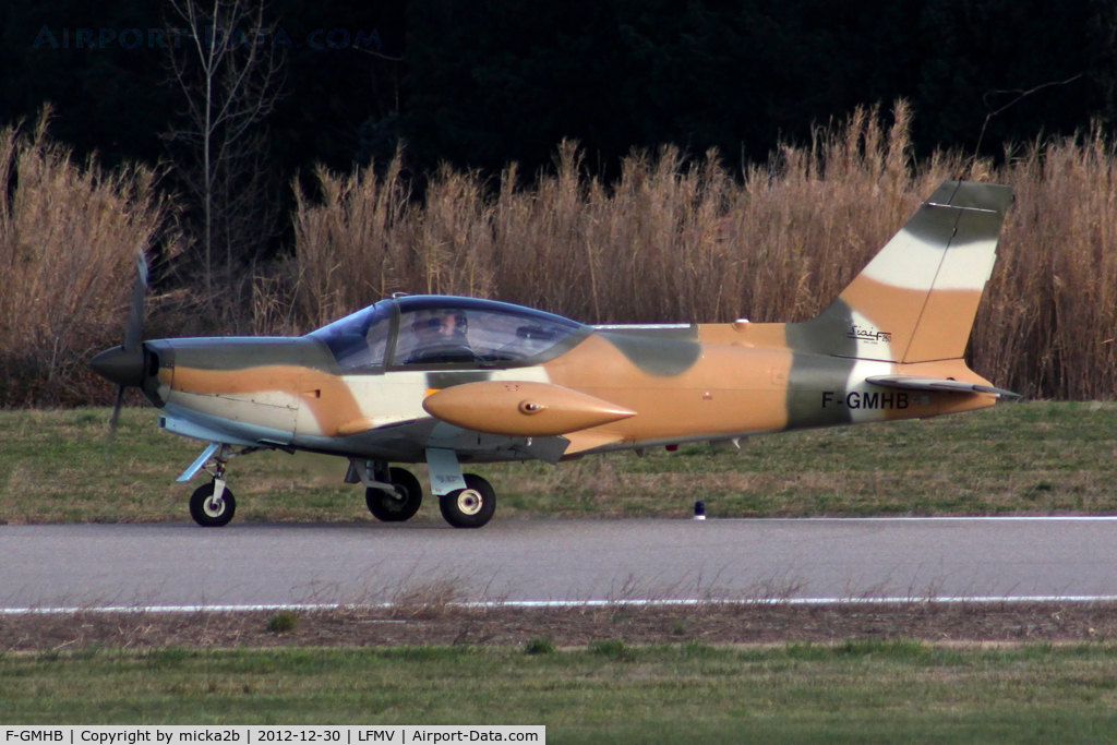 F-GMHB, SIAI-Marchetti SF-260C C/N 358, Take off