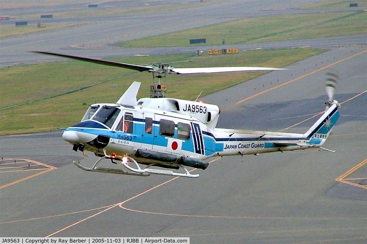 JA9563, Bell 212 C/N 31184, Bell 212 [31184] (Japan Coast Guard) Osaka-Kansai International~JA 03/11/2005