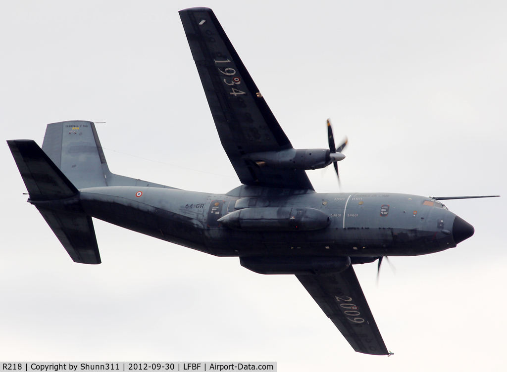 R218, Transall C-160R C/N 221, Used for paratrooping and for airshow during LFBF Open Day 2012...