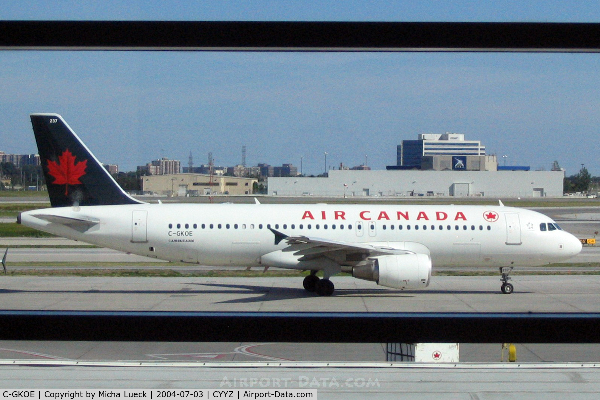 C-GKOE, 2002 Airbus A320-214 C/N 1874, At Toronto