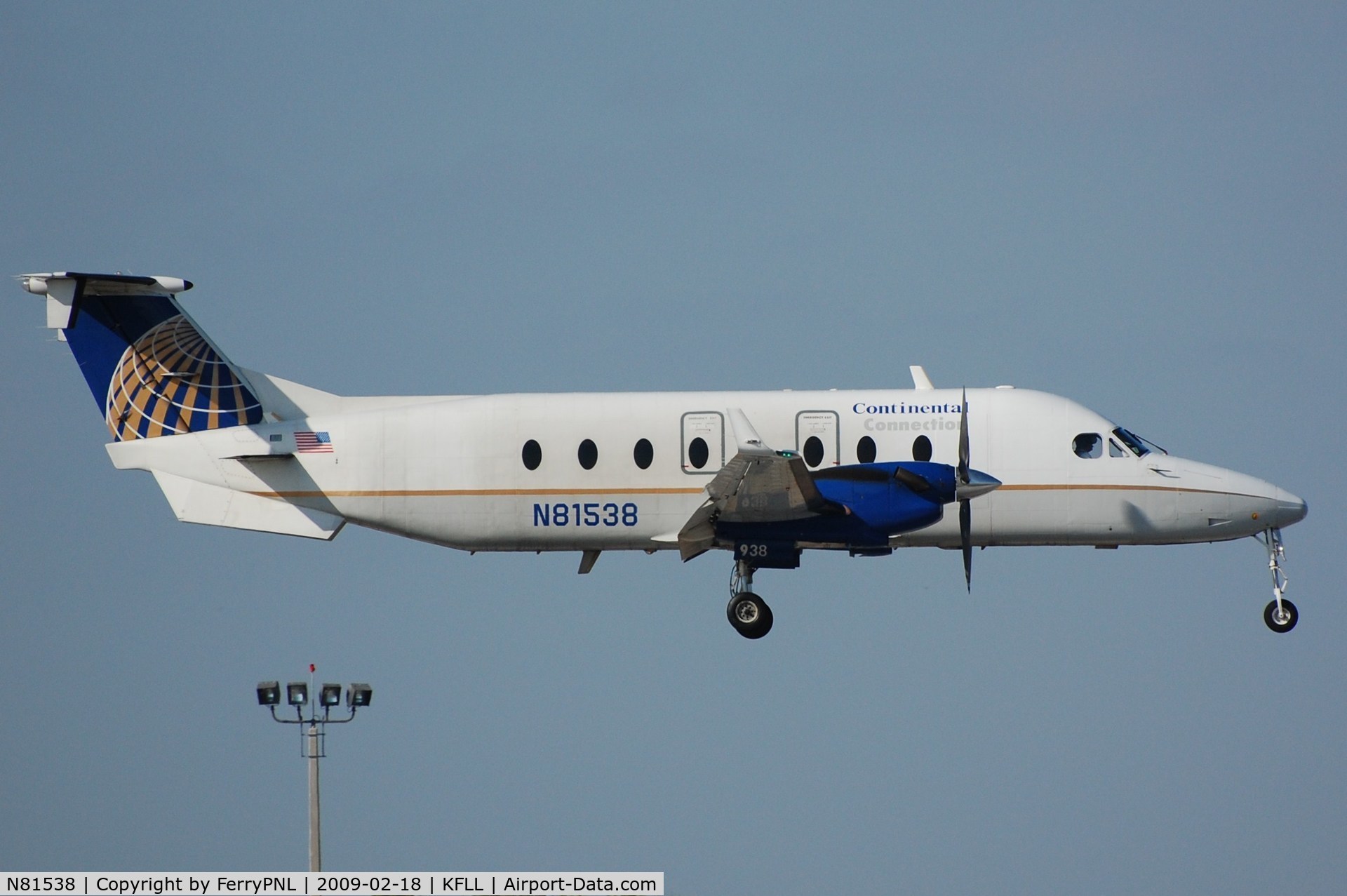 N81538, 1996 Beech 1900D C/N UE-199, Gulfstream operating Be1900D for CO Express