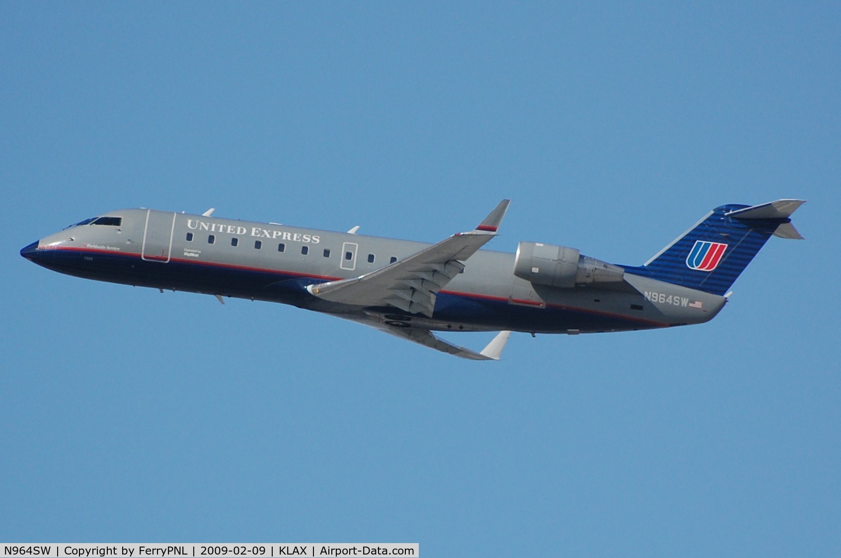 N964SW, 2003 Bombardier CRJ-200ER (CL-600-2B19) C/N 7868, UA Express CL200 departing from LAX