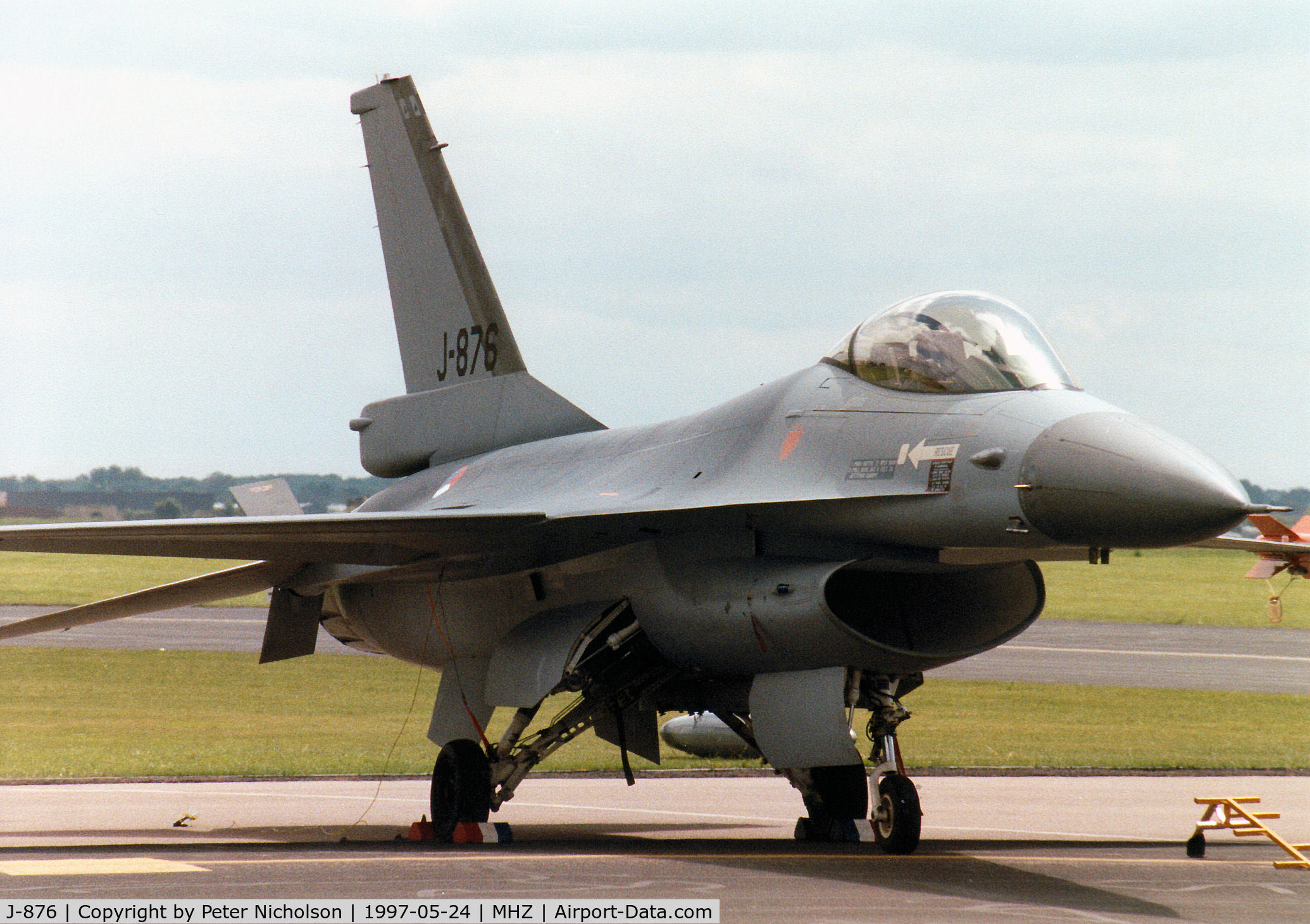 J-876, Fokker F-16AM Fighting Falcon C/N 6D-93, F-16A Falcon, callsign Orange, of 323 Squadron Royal Netherlands Air Force on the flight-line at the 1997 RAF Mildenhall Air Fete.