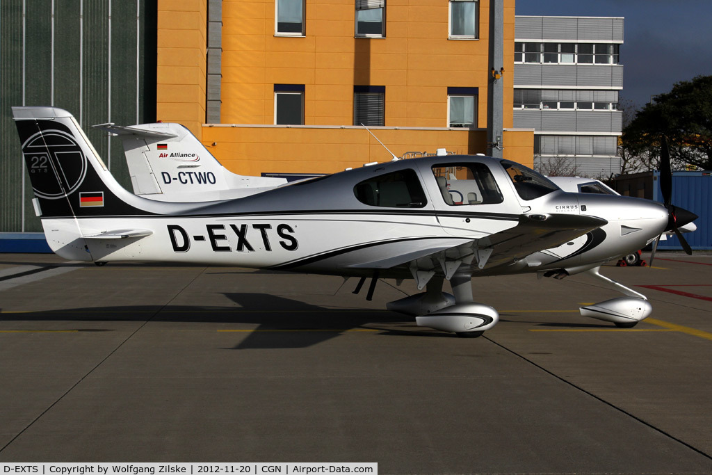 D-EXTS, Cirrus SR-22T GTS C/N 0305, visitor