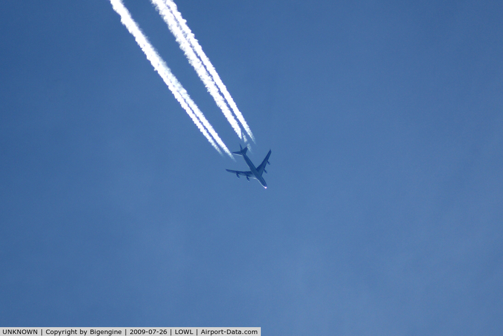 UNKNOWN, Contrails Various C/N Unknown, Cathay Pacific Airlines Boeing 747-400