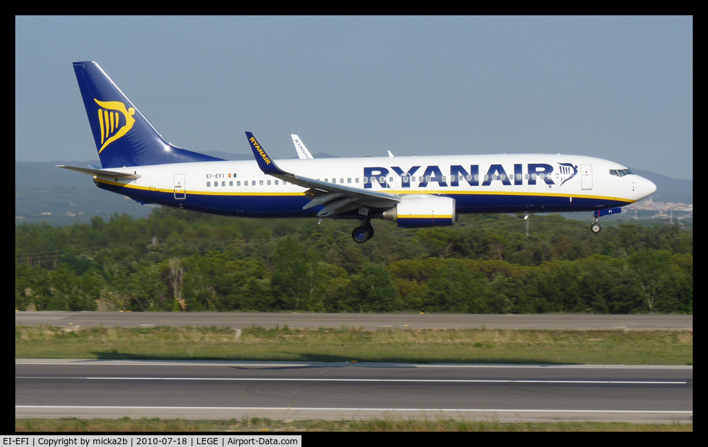 EI-EFI, 2009 Boeing 737-8AS C/N 35013, Landing