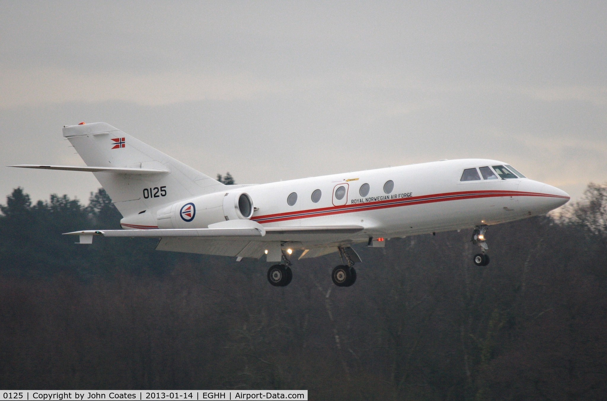 0125, Dassault Falcon (Mystere) 20C-5 C/N 125, Arriving to Cobham