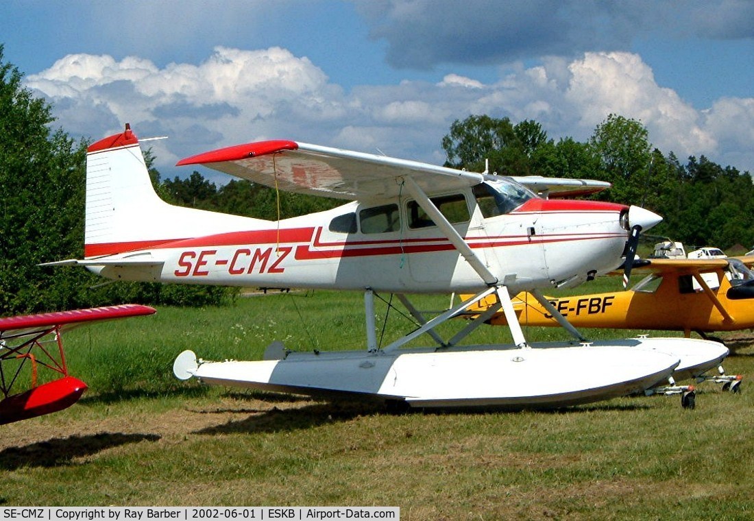 SE-CMZ, Cessna 185 Skywagon C/N 185-0053, Cessna 185 Skywagon [185-0053] Barkarby~SE 01/06/2002
