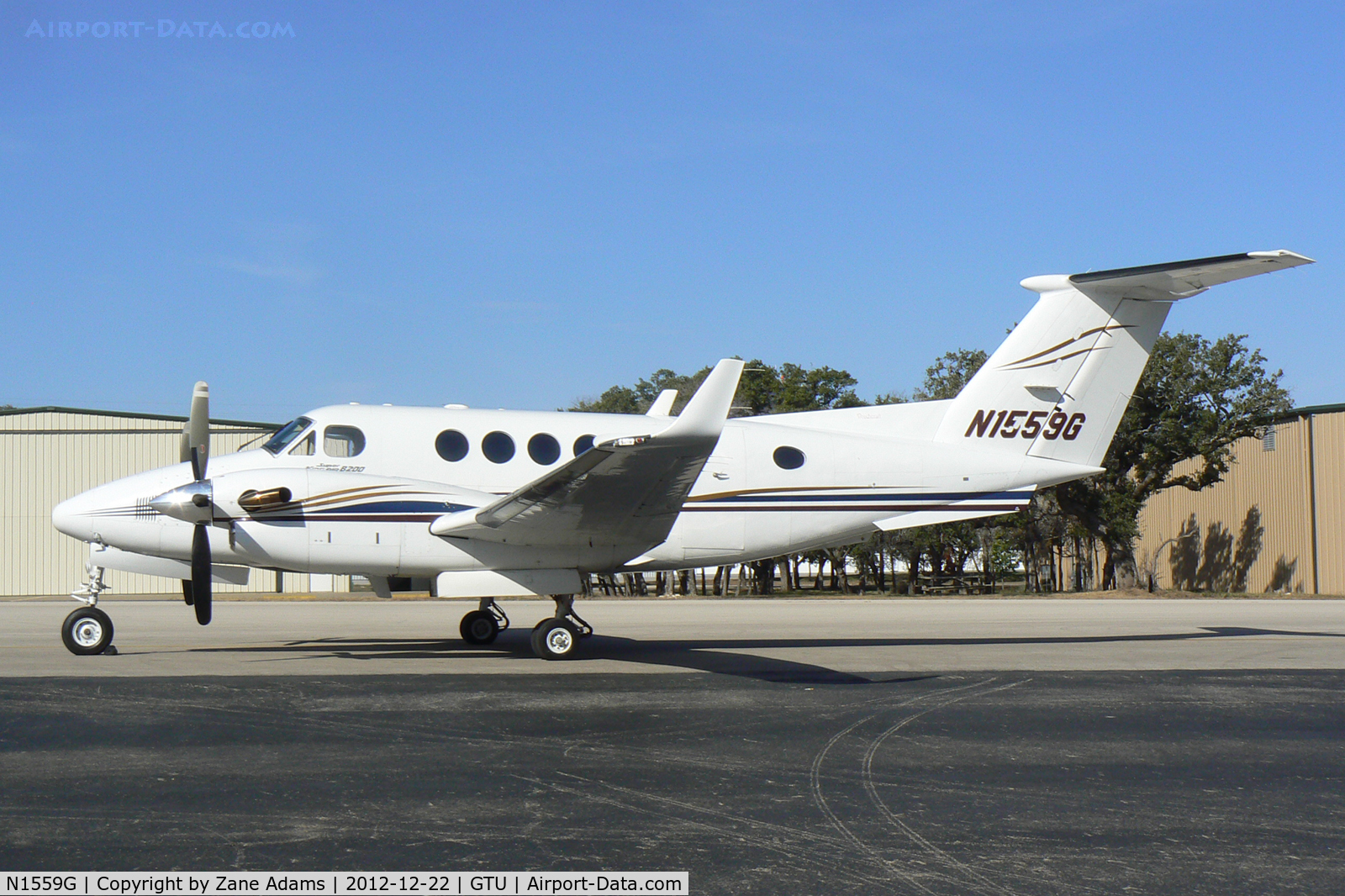 N1559G, 1994 Beech B200 King Air C/N BB-1480, At Georgetown Municipal Airport - Georgetown, TX