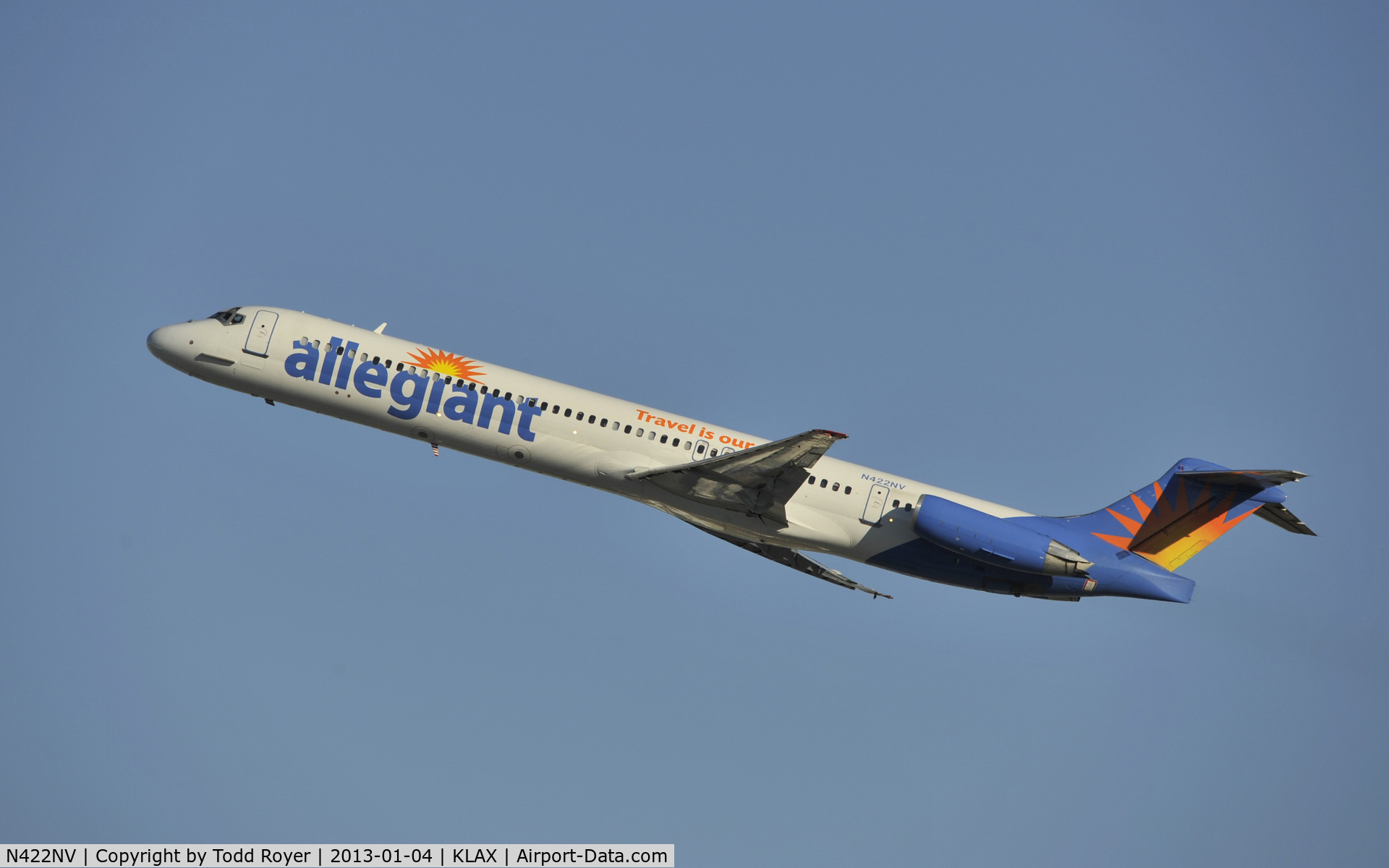 N422NV, 1985 McDonnell Douglas MD-82 (DC-9-82) C/N 49381, Departing LAX