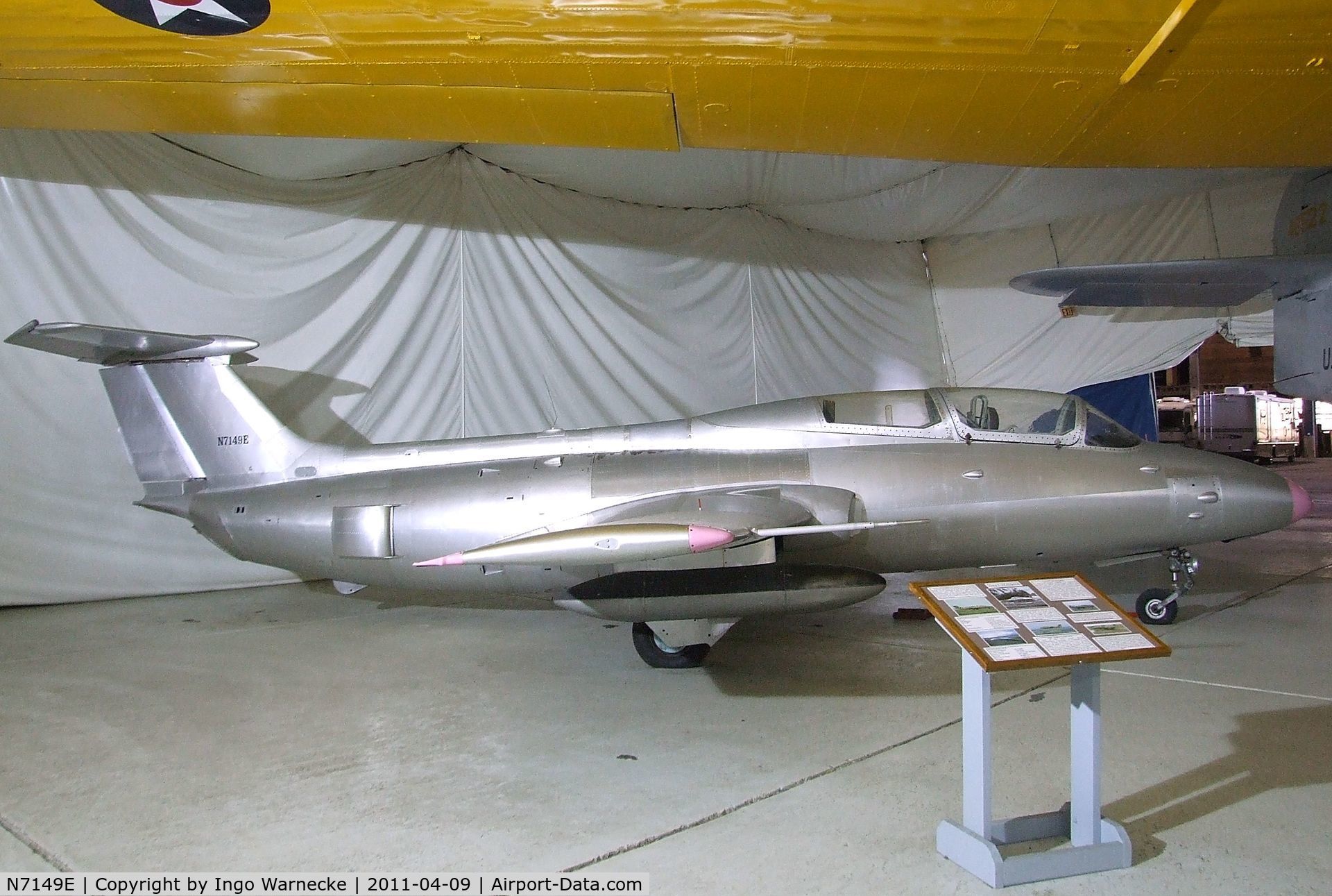 N7149E, Aero L-29 DELFIN C/N 993629, Aero L-29 Delfin MAYA at the Tillamook Air Museum, Tillamook OR