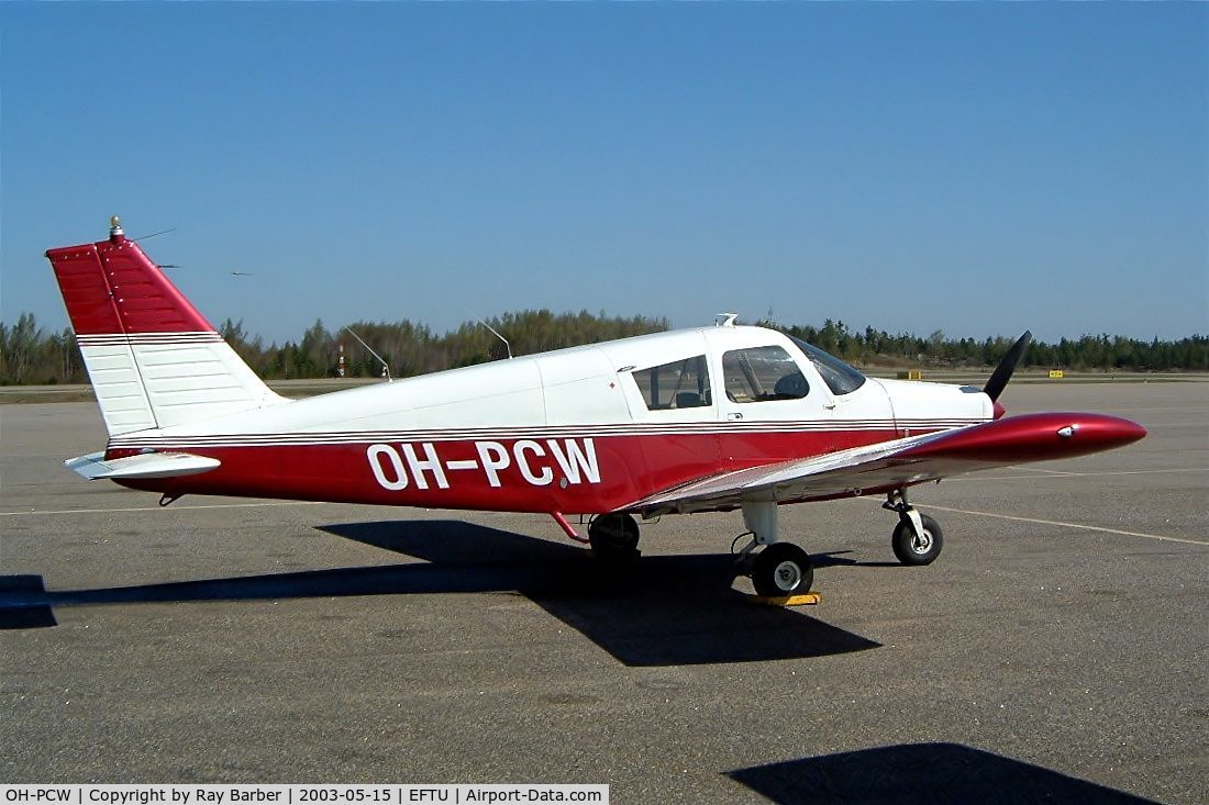 OH-PCW, 1970 Piper PA-28-140 Cherokee C/N 28-26411, Piper PA-28-140 Cherokee C [28-26411] Turku~OH 15/05/2003