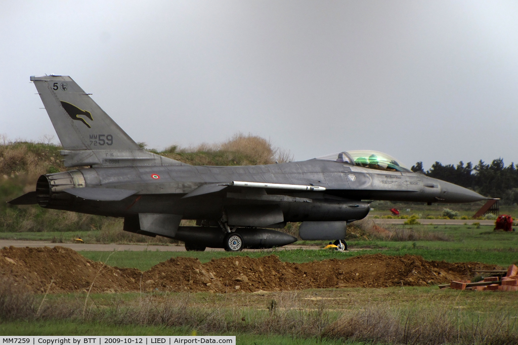 MM7259, General Dynamics F-16A-15CF/ADF Fighting Falcon C/N M22-24/61-577, Taxiing