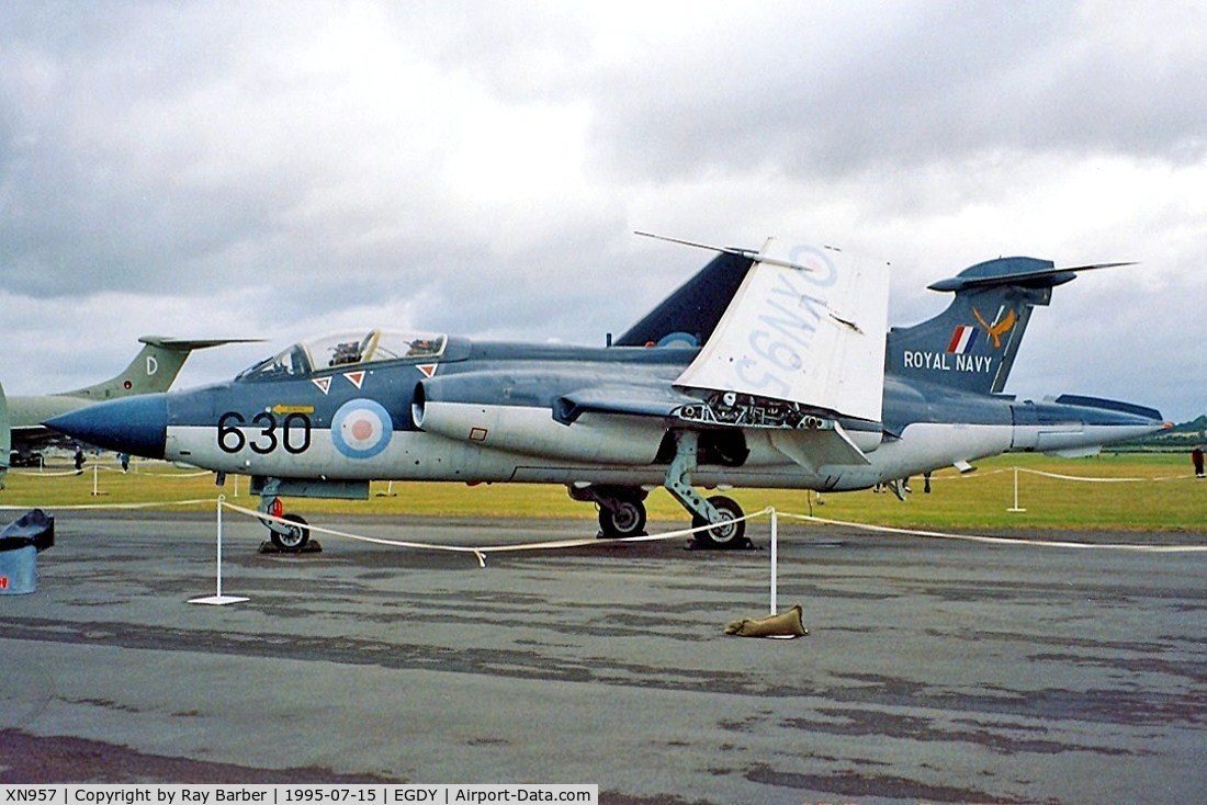 XN957, 1963 Blackburn Buccaneer S.1 C/N B3-12-62, Blackburn Buccaneer S.1 [B3-12-62] RNAS Yeovilton~G 15/07/1995