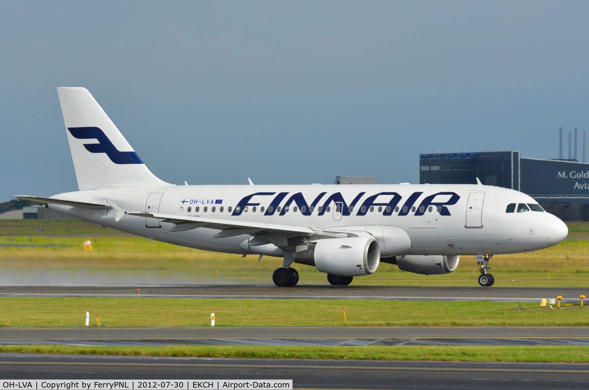 OH-LVA, 1999 Airbus A319-112 C/N 1073, Finair A319 for a short hop to Finland