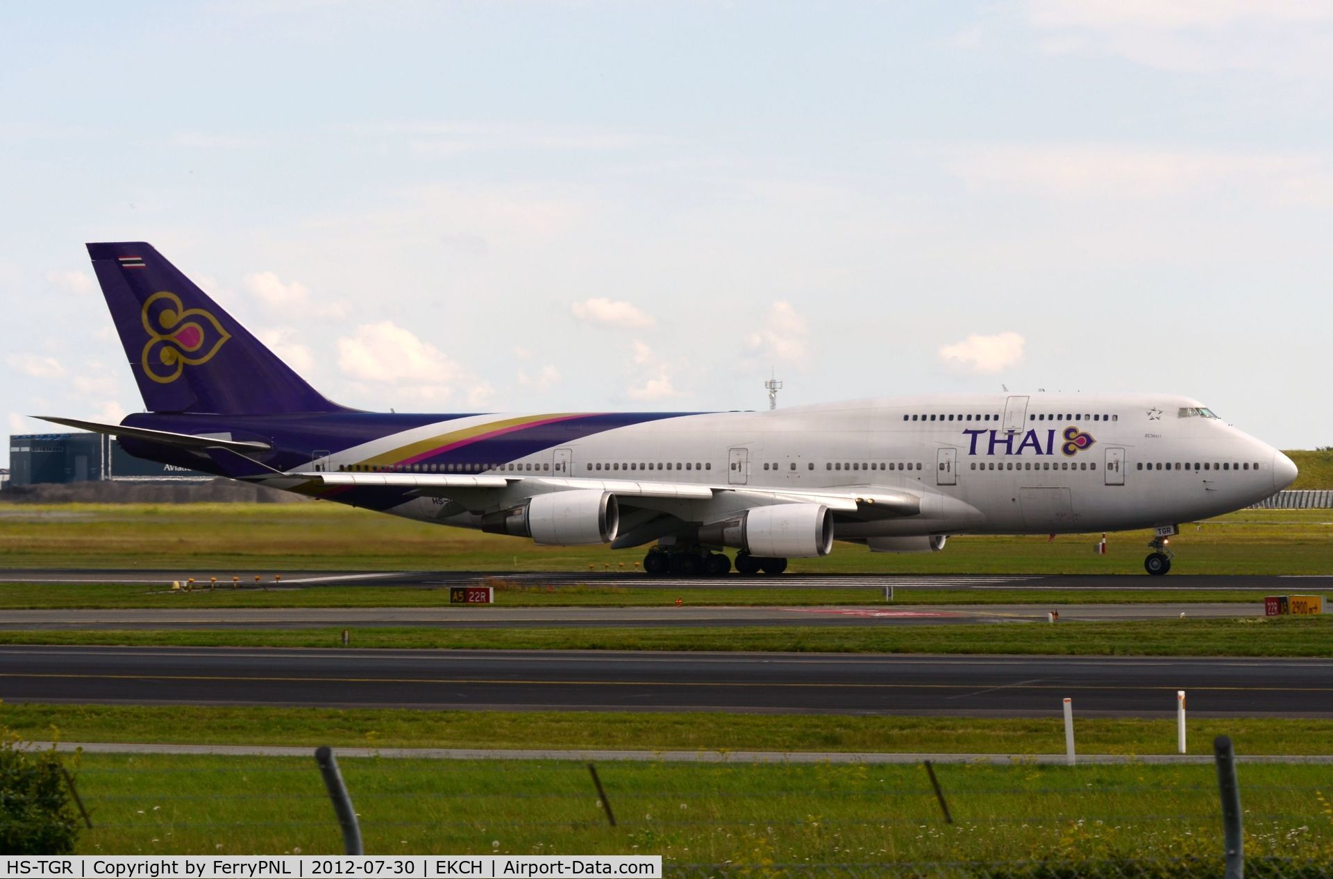 HS-TGR, 1995 Boeing 747-4D7 C/N 27723, Thai B744