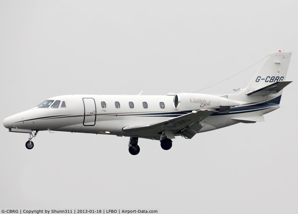 G-CBRG, 2002 Cessna 560 Citation Excel C/N 560-5266, Landing rwy 14R