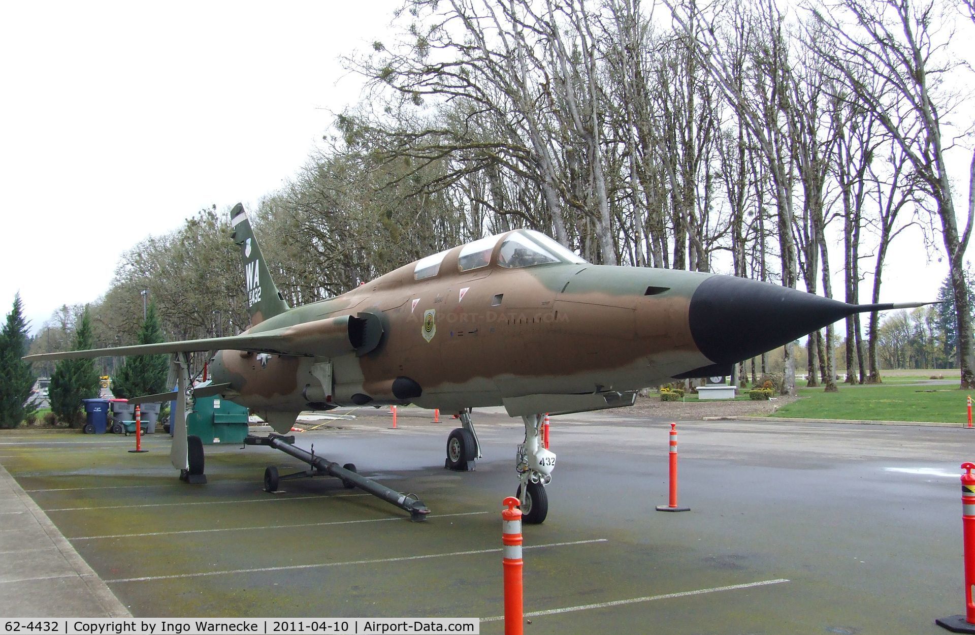 62-4432, 1962 Republic F-105G Thunderchief C/N F21, Republic F-105G Thunderchief at the Evergreen Aviation & Space Museum, McMinnville OR