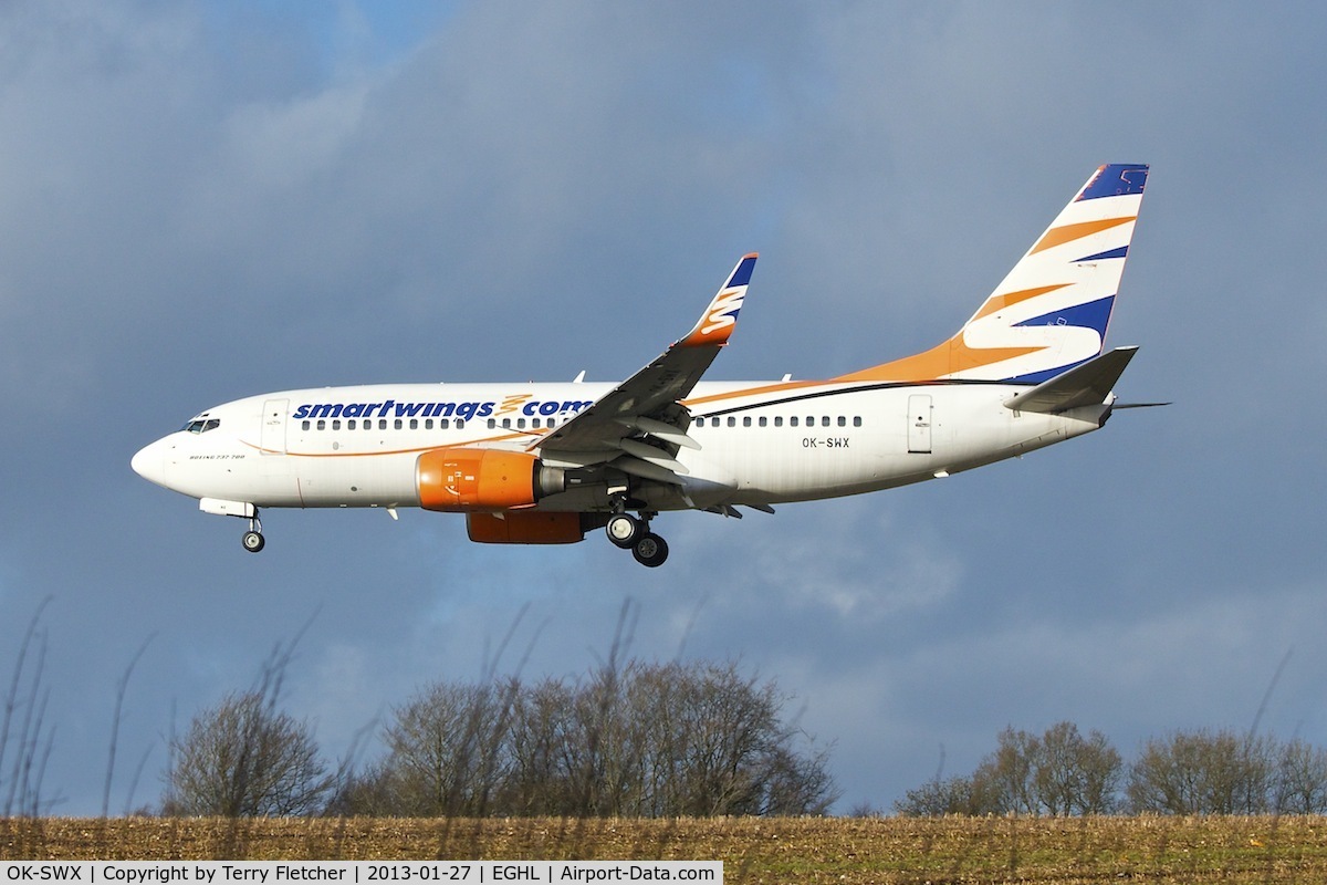 OK-SWX, 2002 Boeing 737-76N C/N 29885, Smart Wings 2002 Boeing 737-76N, c/n: 29885 arriving at Lasham