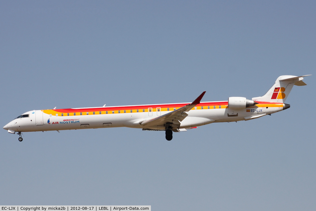 EC-LJX, 2010 Bombardier CRJ-1000ER NG (CL-600-2E25) C/N 19008, Landing