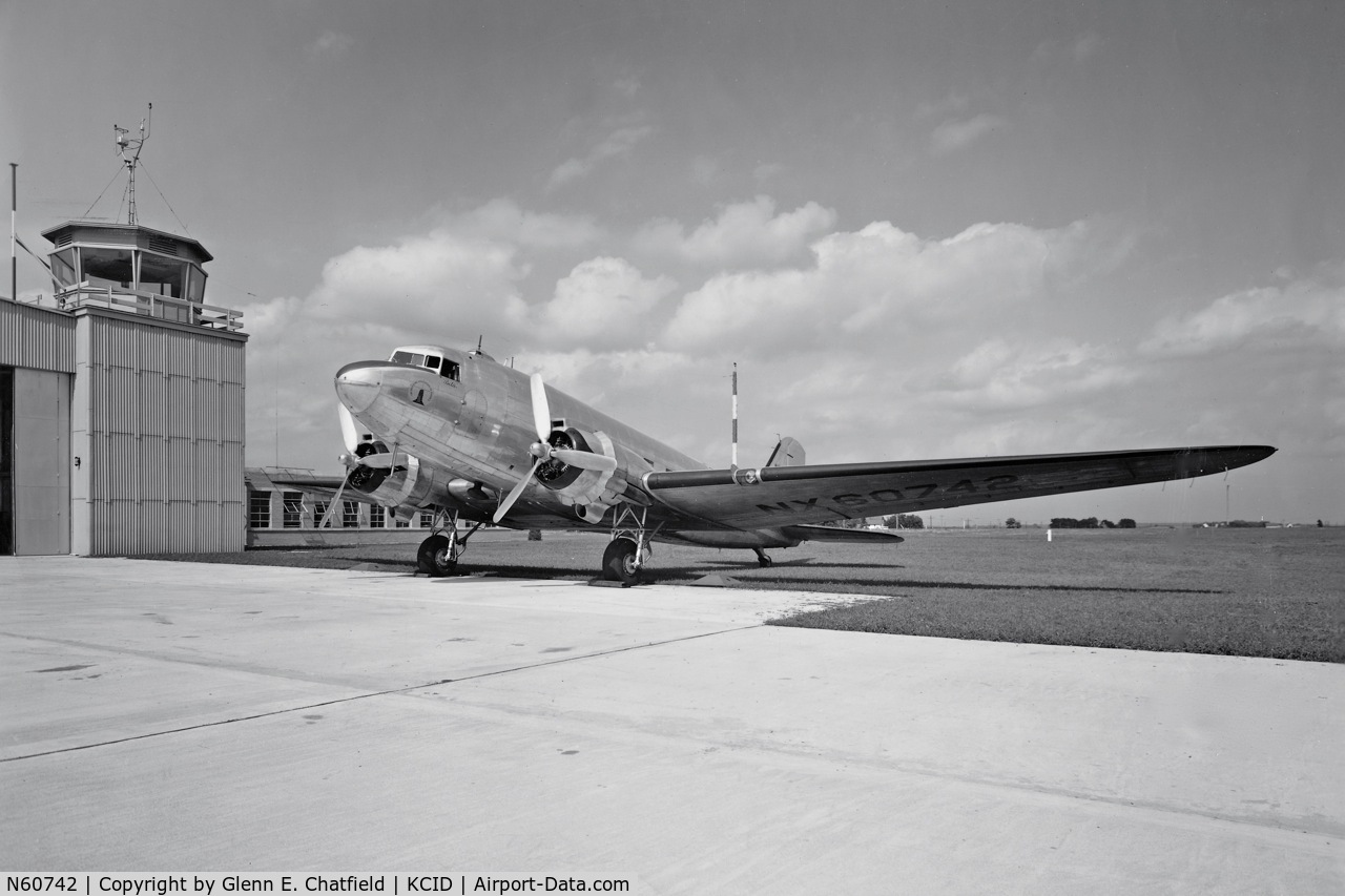 N60742, Douglas DC3C C/N 11851, Photo provided by Rockwell Collins
ex- C-47A 42-92089