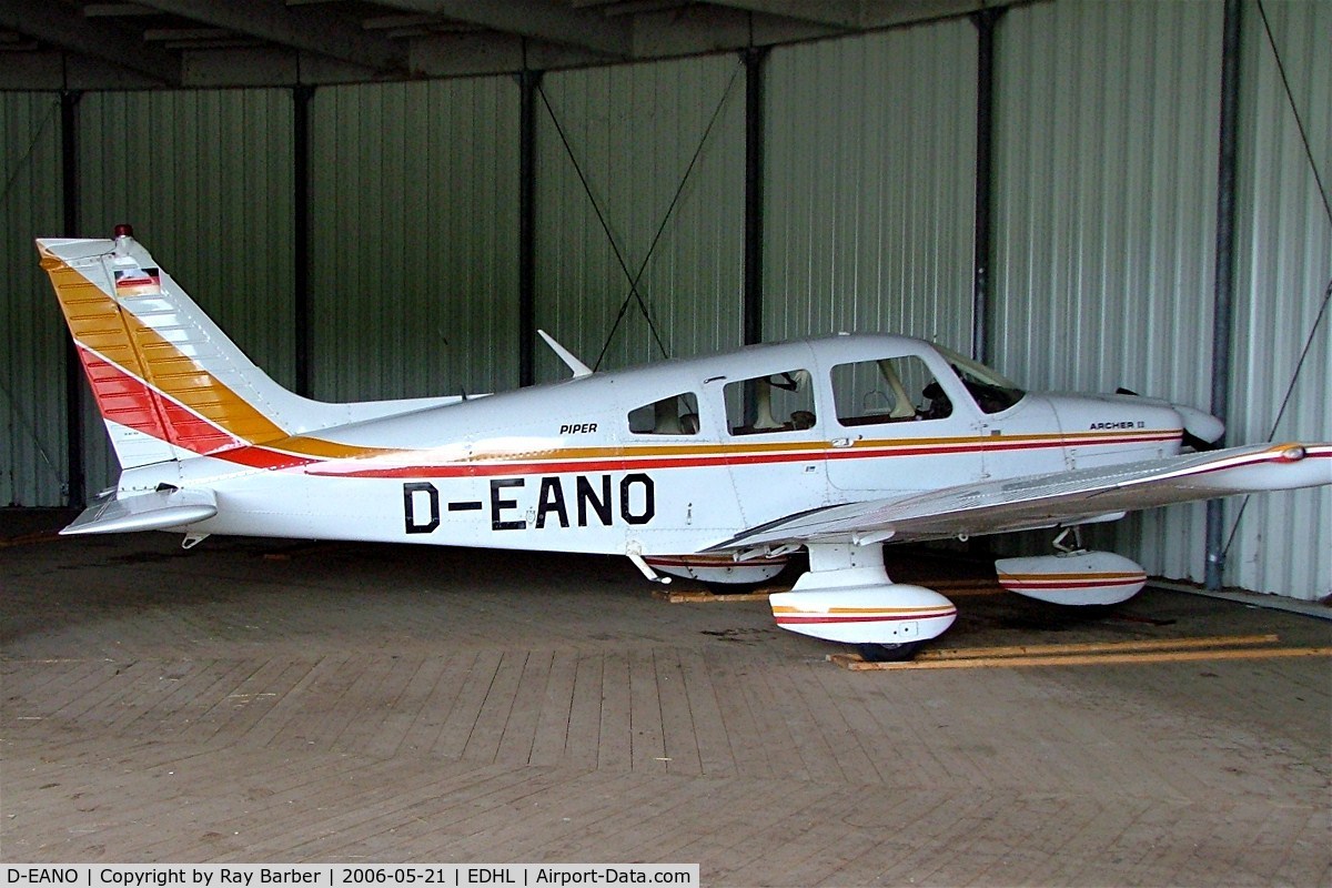 D-EANO, Piper PA-28-181 Archer II C/N 28-7890433, Piper PA-28-181 Archer II [28-7890433] Lubeck~D 21/05/2006